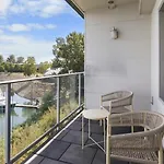 Landing At Yacht Harbor Club - 1 Bedroom In Hayden Island Neighborhood Network