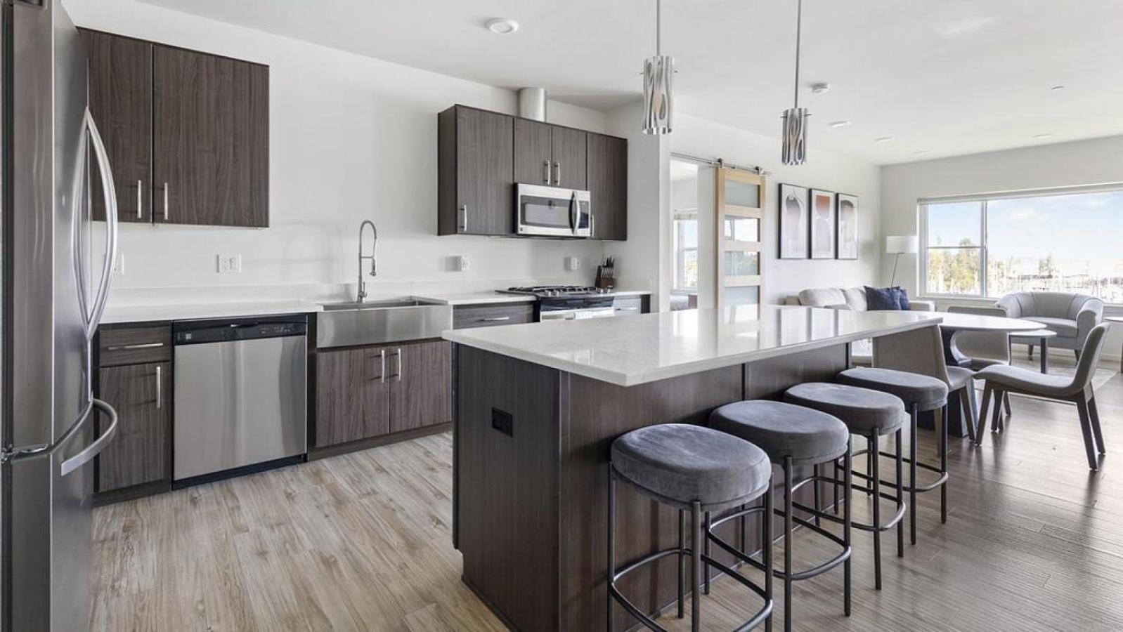 Landing At Yacht Harbor Club - 1 Bedroom In Hayden Island Neighborhood Network Apartment Portland