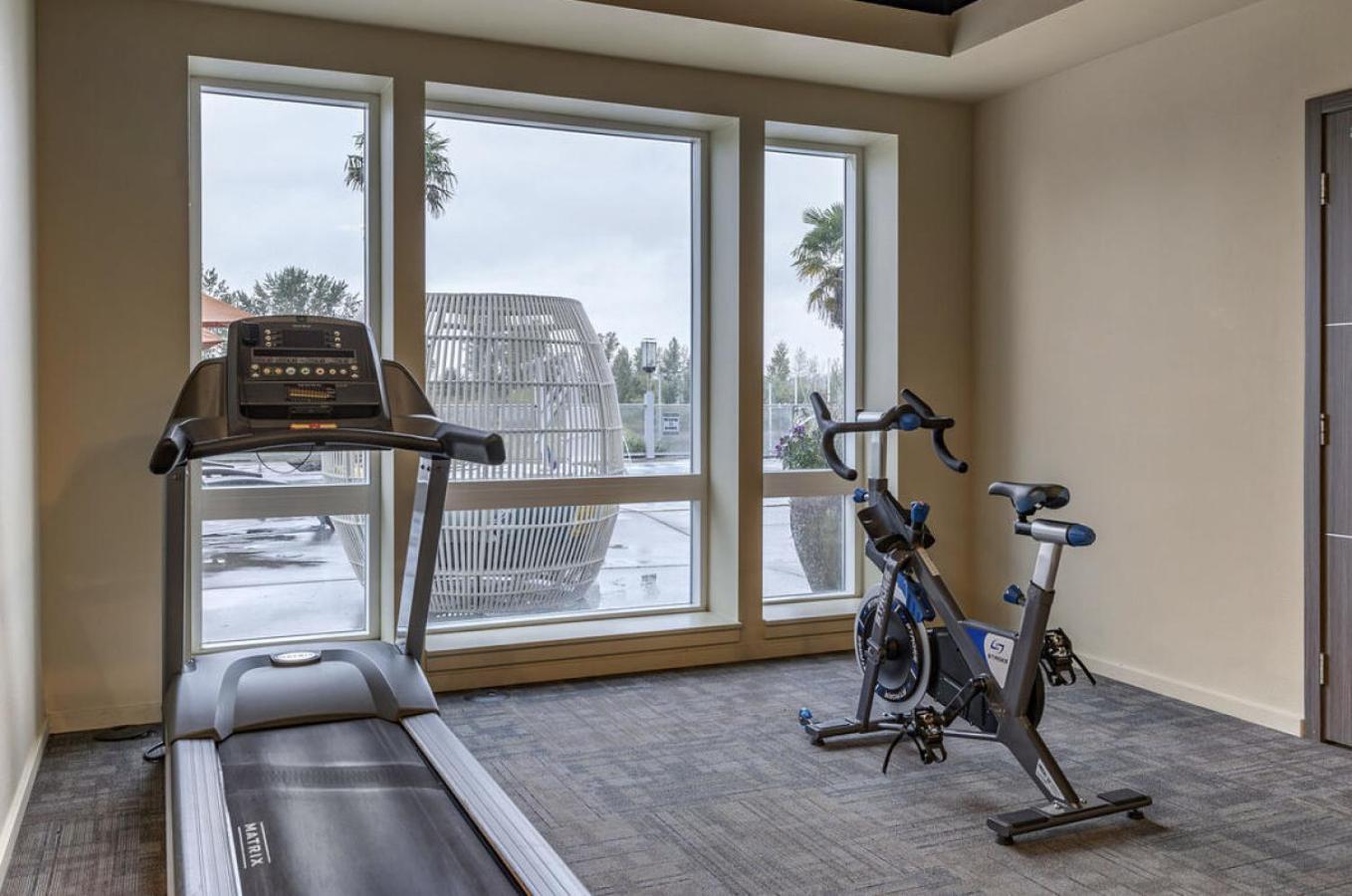 Landing At Yacht Harbor Club - 1 Bedroom In Hayden Island Neighborhood Network Apartment *