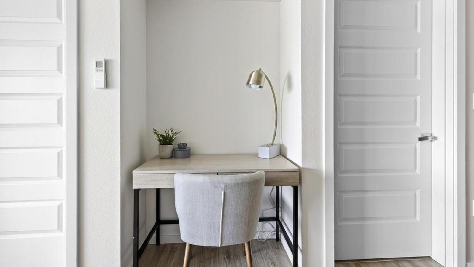 Landing At Yacht Harbor Club - 1 Bedroom In Hayden Island Neighborhood Network Apartment Portland
