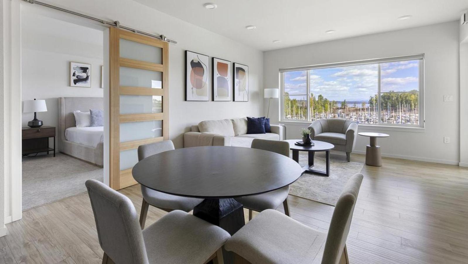 Landing At Yacht Harbor Club - 1 Bedroom In Hayden Island Neighborhood Network Portland